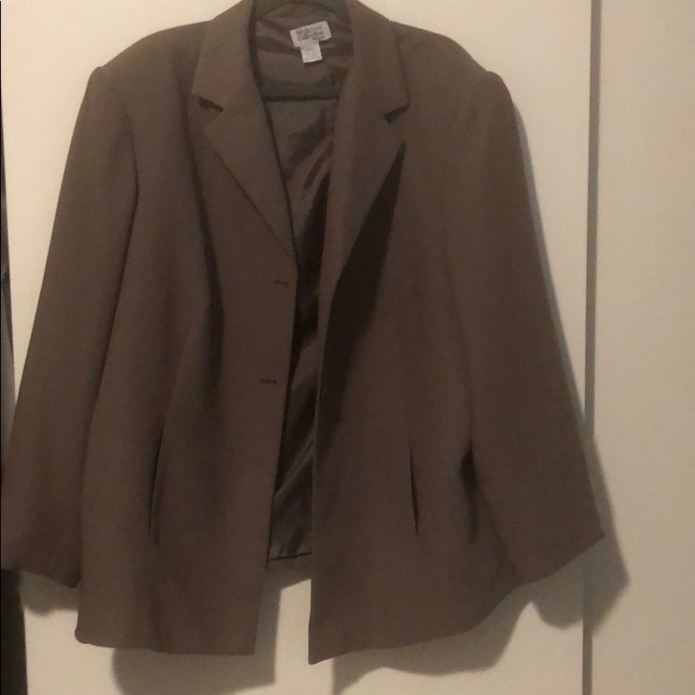 Blazer with button closure